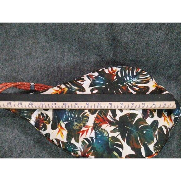KAVU Rope Sling Bag Tropical Floral Print Crossbody Backpack Outdoor Travel Pack - Picture 9 of 11